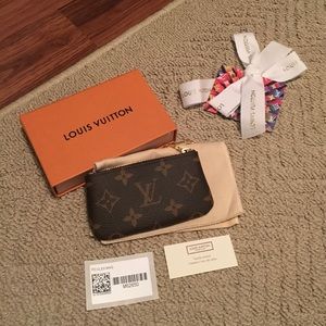 Louis Vuitton Key Pouch in Monogram